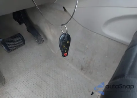 2011 Jeep Grand Cherokee Laredo z USA, uszkodzony, nr VIN 1J4RR4GG7BC513054